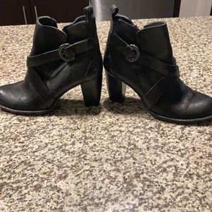 Gorgeous BORN black Ankle boots.